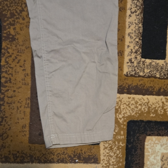 Men's Versatile Tan Cargo Pants - Picture 5 of 8